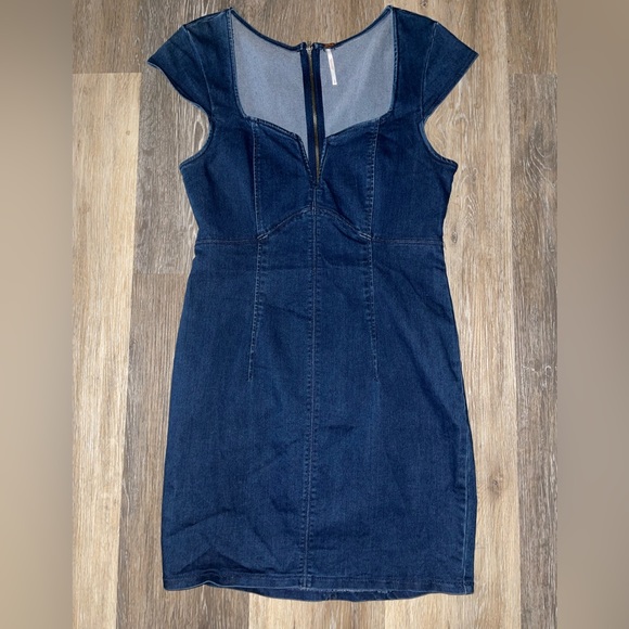 Free People Lia Denim Mini Jean Dress. Size S - Picture 5 of 8